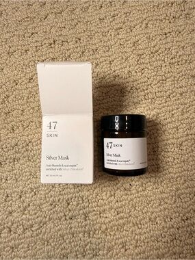 47 Skin Silver Mask